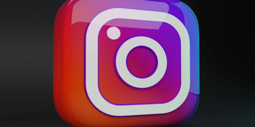 New features on Instagram prioritize original content and offer additional functionalities.